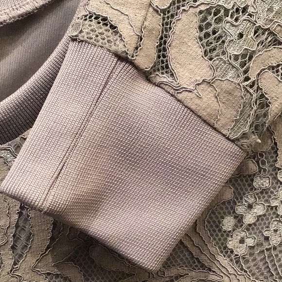 Worthington light grey lace sweater size small, like new condition. - Picture 6 of 7